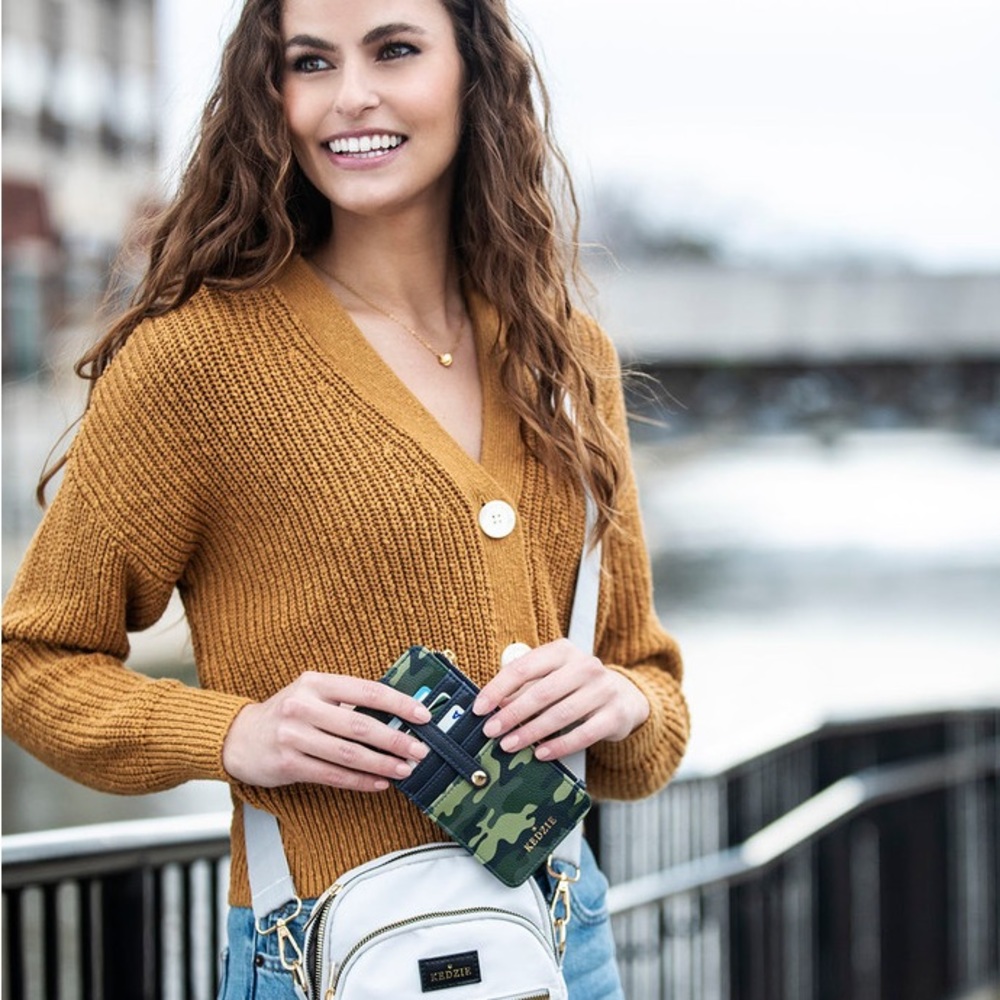 ESSENTIALS ONLY ZIPPERED WALLET